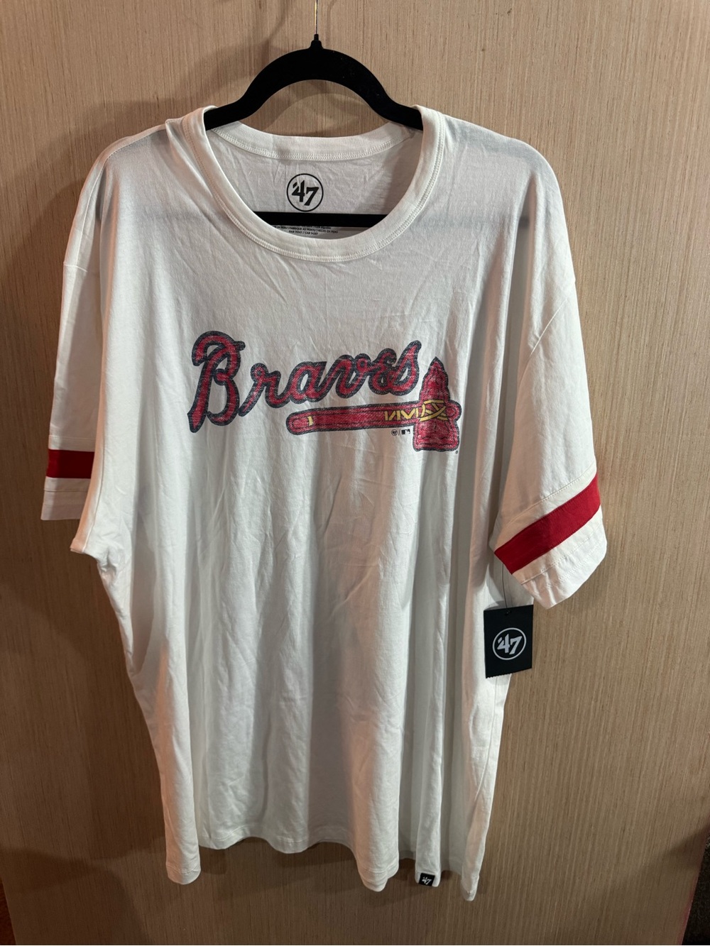 47 White Braves Baseball Tee with Red Accents Size XXL NWT